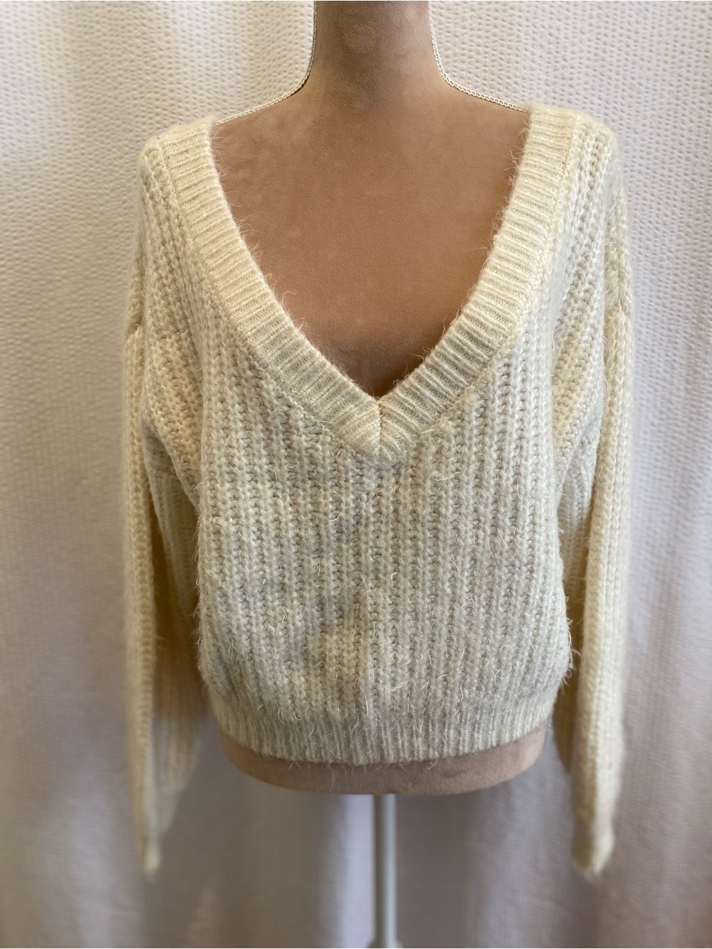 Forever 21 Cream V-Neck Ribbed Fuzzy Sweater*
